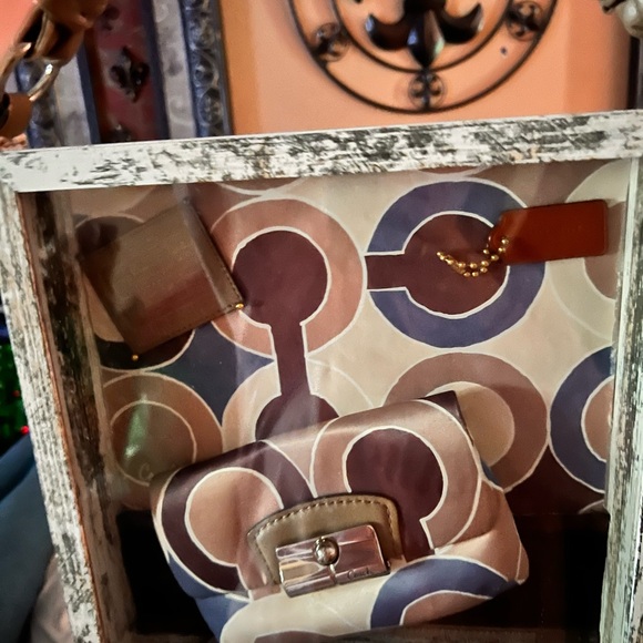 Handmade Shadow box made from coach purse - Picture 3 of 3